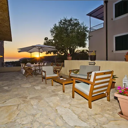 Beautiful Seaview Hvar 6p Apartment *